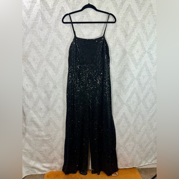 NWT Reformation black sequin wide leg Prince jumpsuit size M - Picture 2 of 10